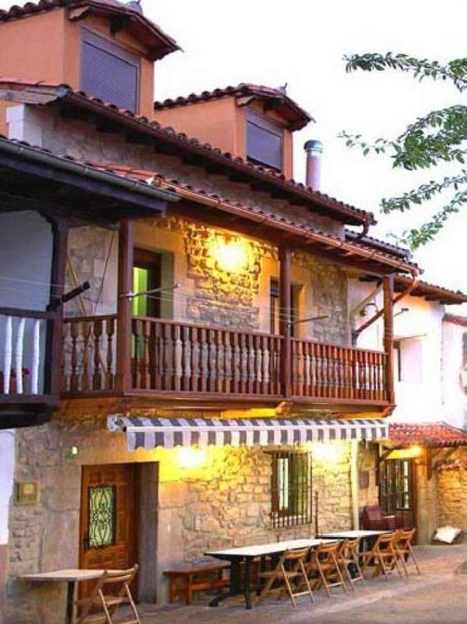 Pension Quintana Prellezo エクステリア 写真